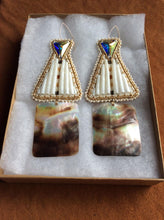 Load image into Gallery viewer, Tipi Style Dentalium Earrings w/Large Shell Drop (Bajiishka&#39;ogaan Es-naabishebizonan)