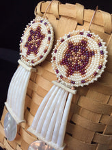 Load image into Gallery viewer, Beaded Turtle Dentalium Shell Earrings – Miskwaanzo Mikinaak Es-Naabishebizonan – Red Turtle &quot;Shell&quot; Earrings