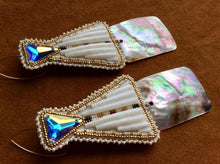 Load image into Gallery viewer, Tipi Style Dentalium Earrings w/Large Shell Drop (Bajiishka&#39;ogaan Es-naabishebizonan)