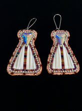 Load image into Gallery viewer, Tipi Style Dentalium Earrings